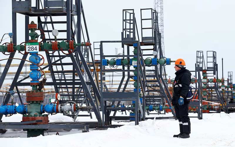 Rusia ordena reducir su producción de petróleo para cumplir el objetivo de la OPEP+